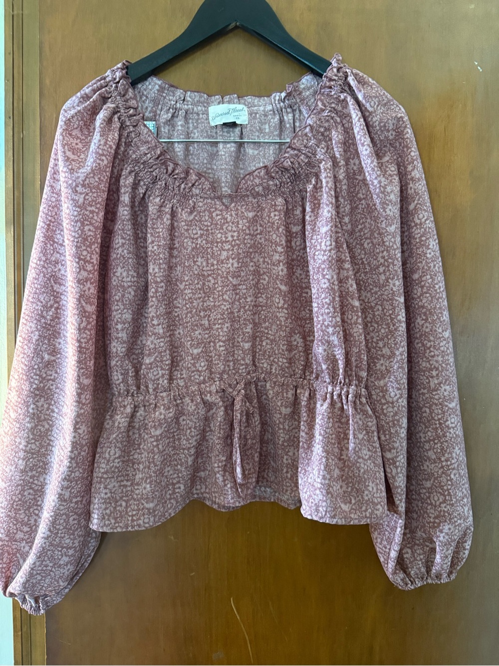 Universal Thread Mauve Floral Peasant Top